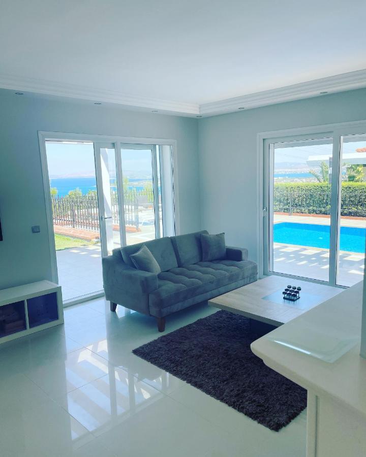 Luxury Villa With Amazing View, Çeşme Exterior photo