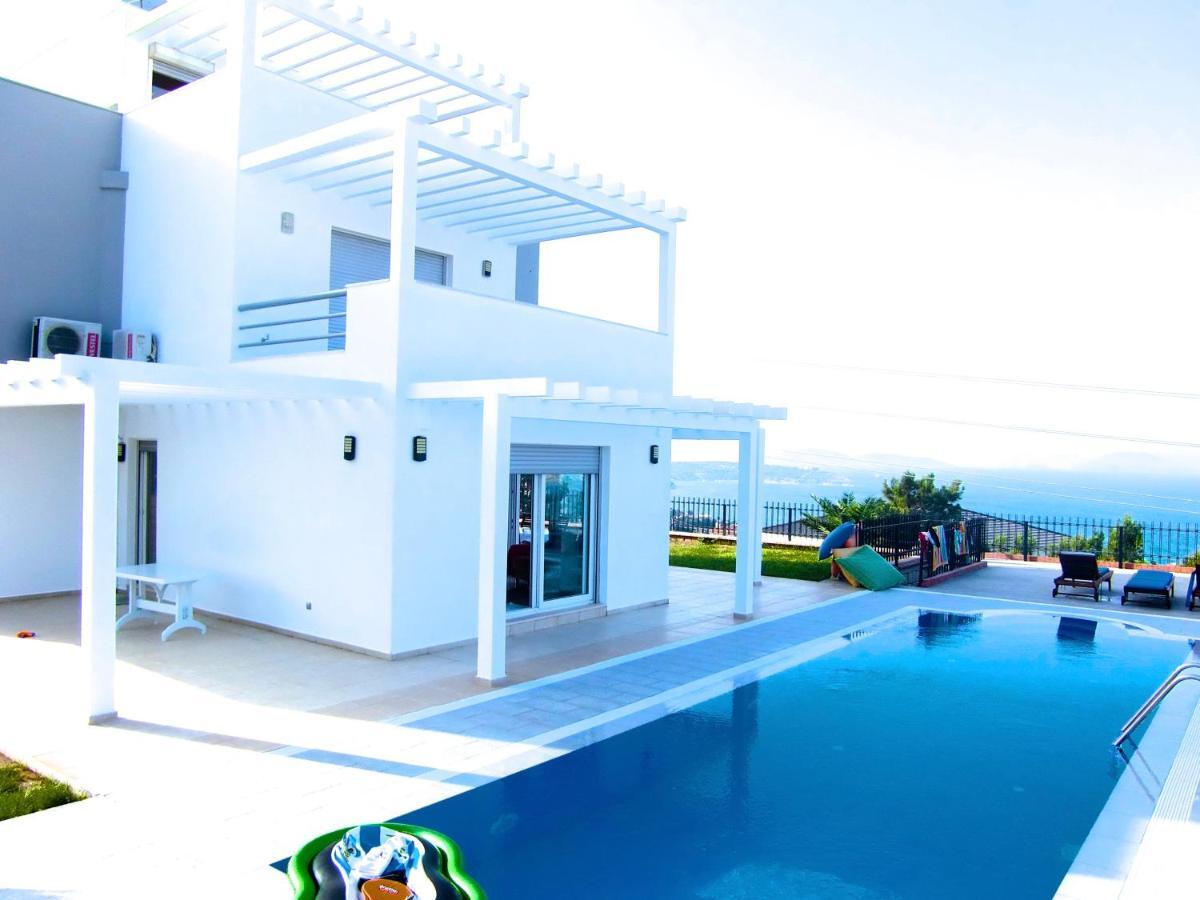 Luxury Villa With Amazing View, Çeşme Exterior photo